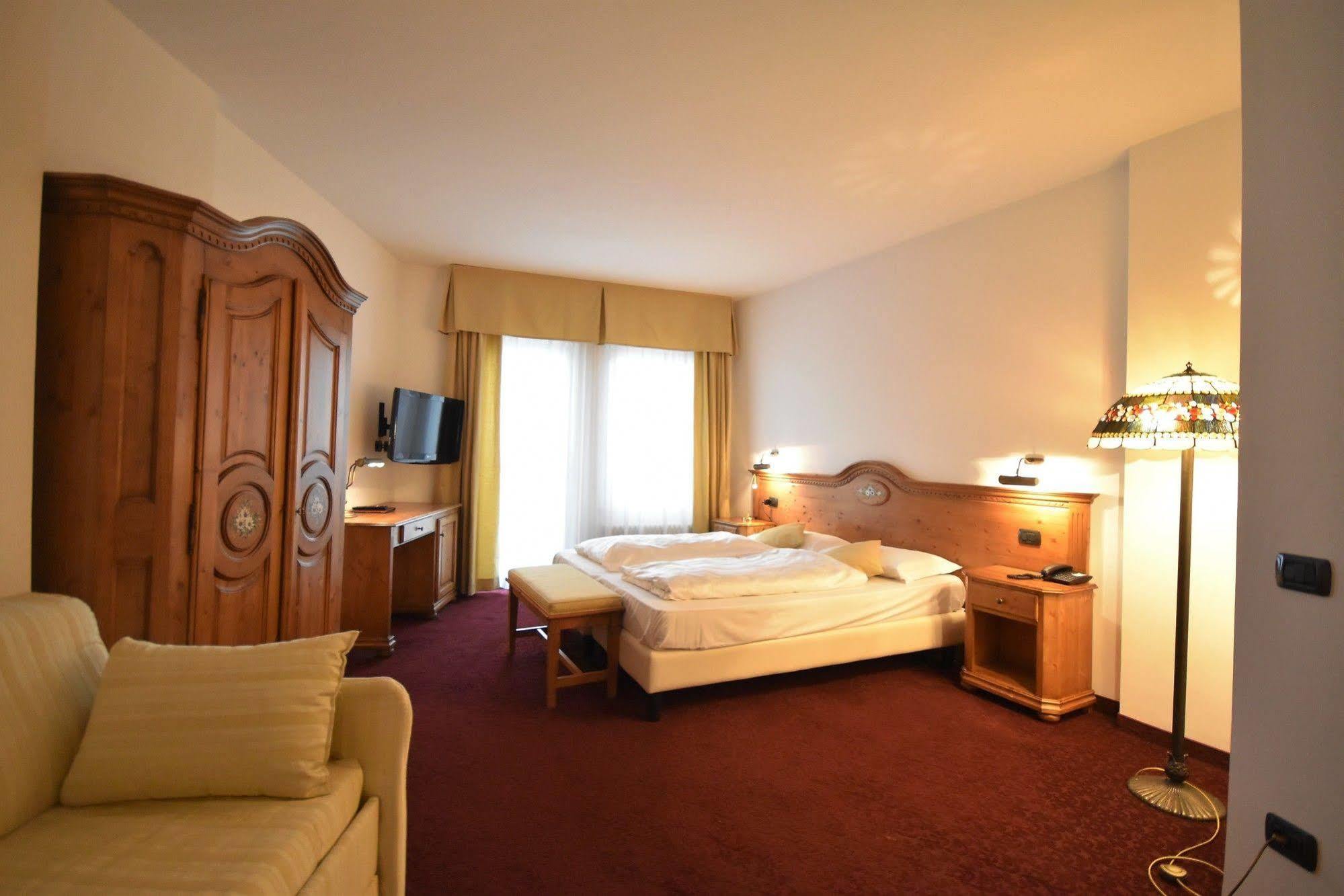 Folgaria Post Hotel المظهر الخارجي الصورة